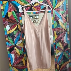 Nude v-neck mini dress ✨